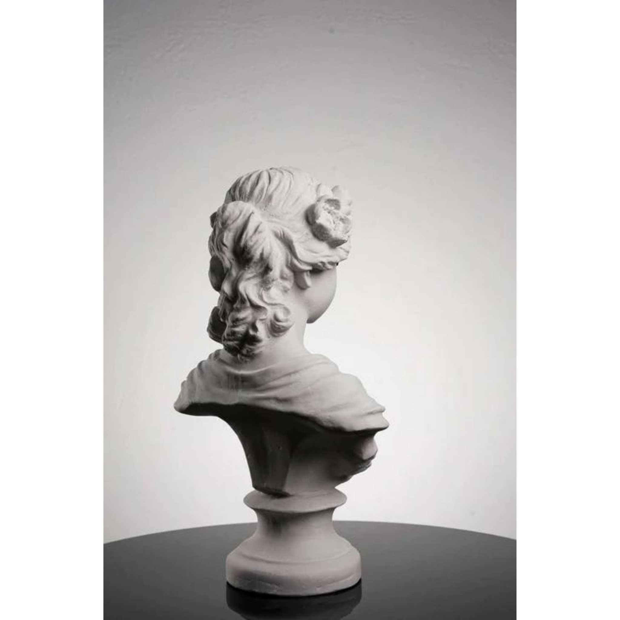 Love hurts bust