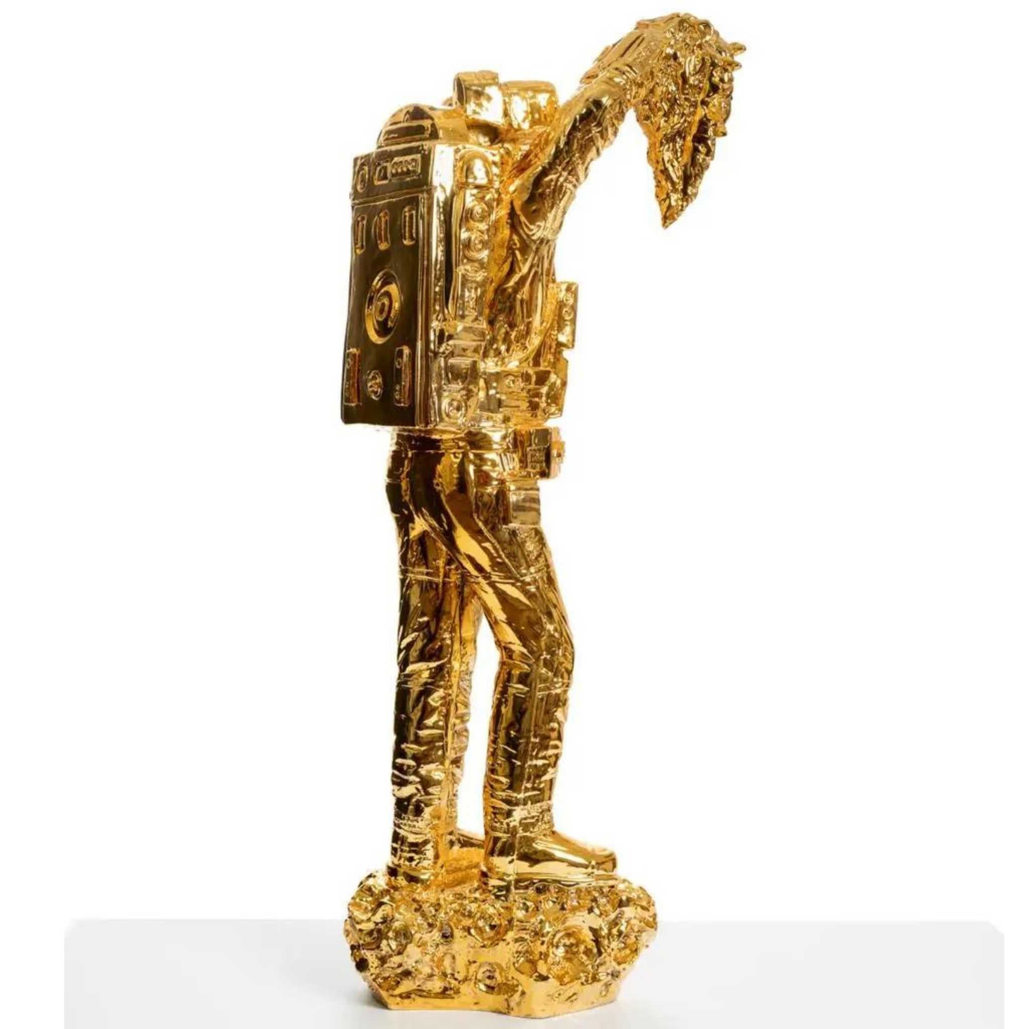 Golden Chromic Medusa