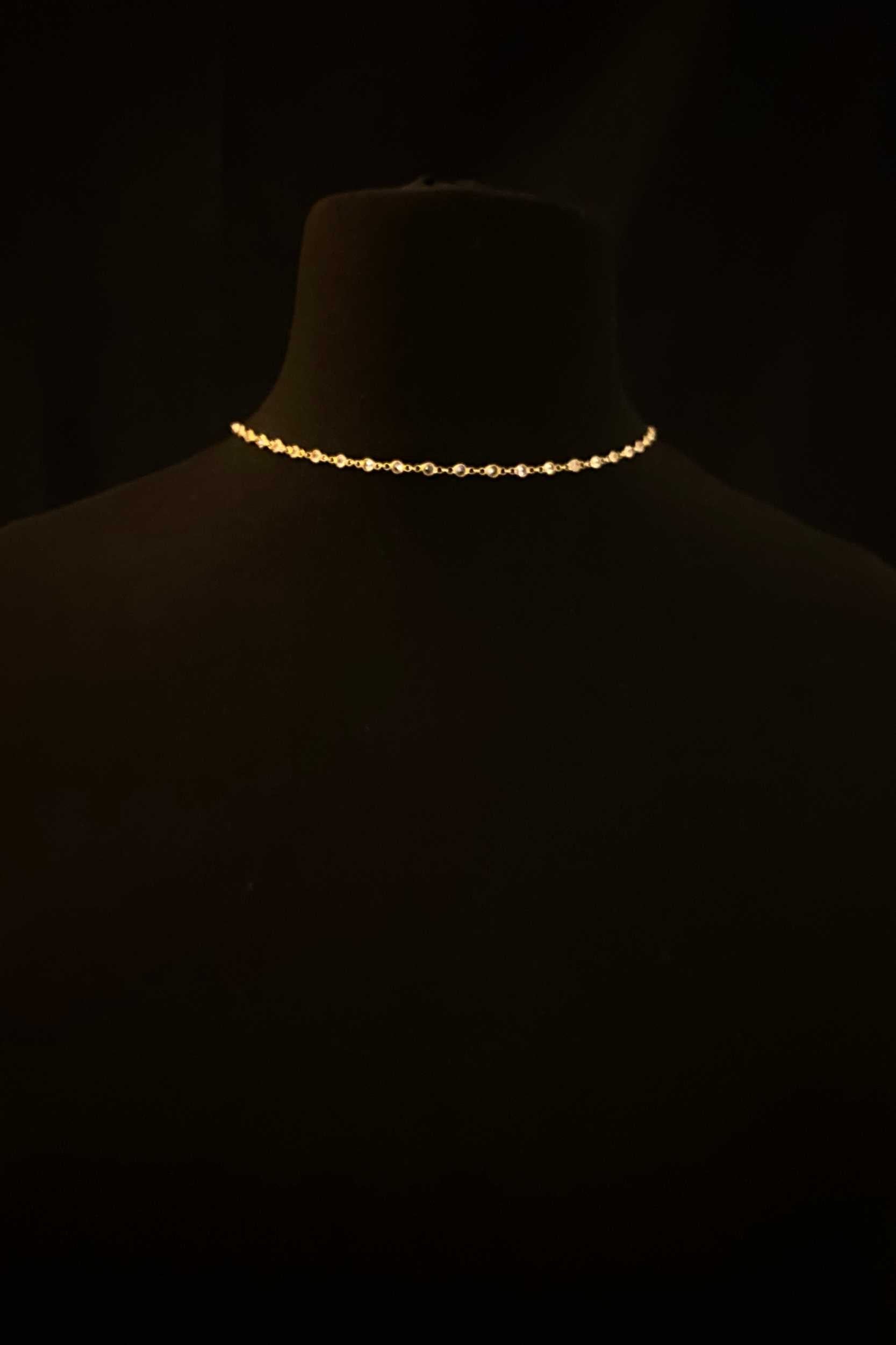 Naive Back Necklace