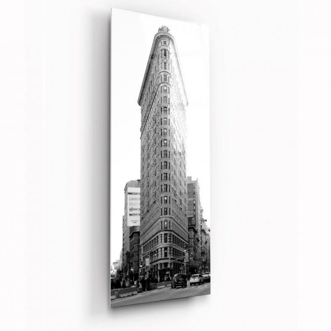 Timeless Icon: Flatiron in Black & White