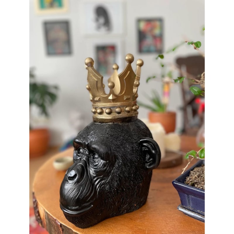 King Gorilla Design Sculpture